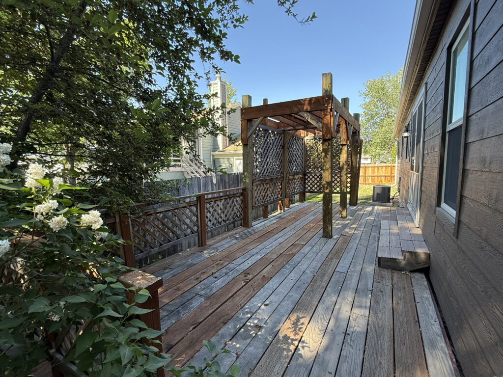 1005 hillside back deck 2