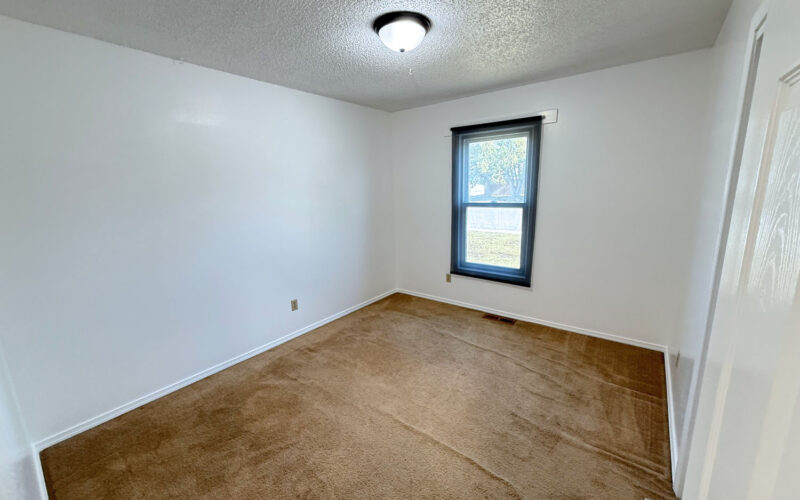 1005 hillside bed 3-2