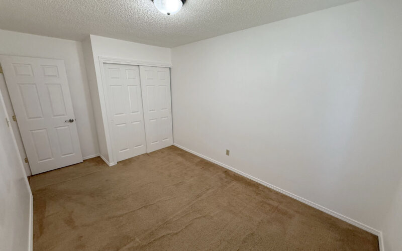 1005 hillside bedroom 2