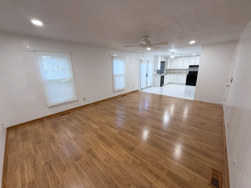 1005 hillside family room 2