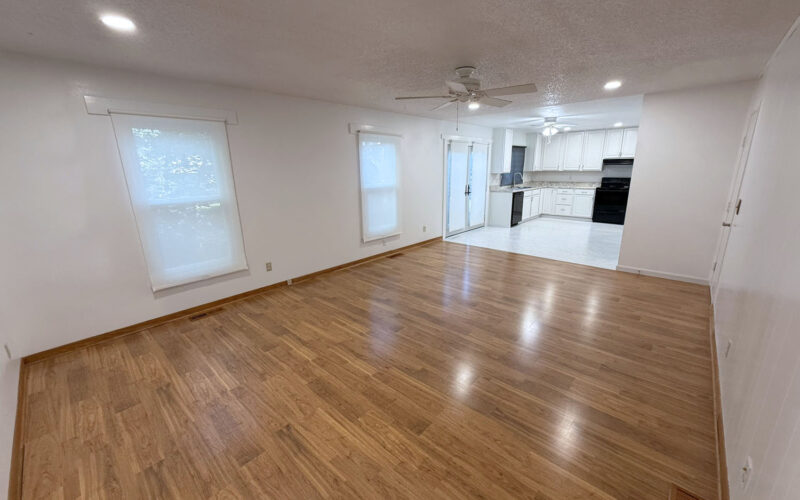 1005 hillside family room 2