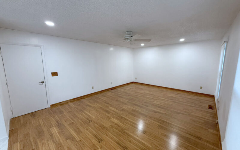 1005 hillside family room 4