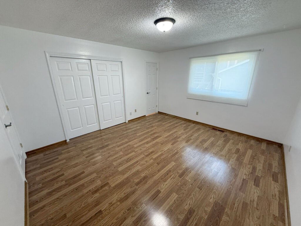 1005 hillside primary bedroom 2
