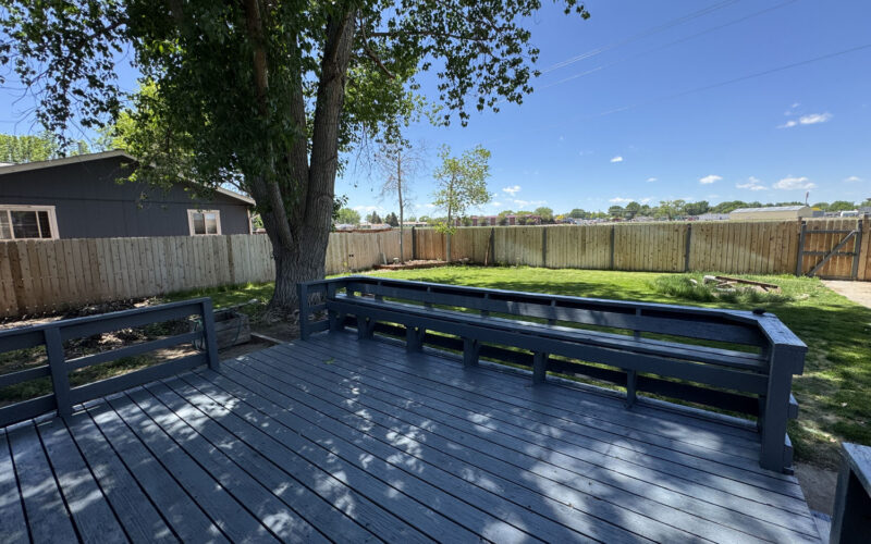 1014 pinecrest backyard deck 4