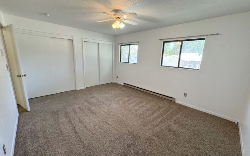 1014 pinecrest bed 1-1