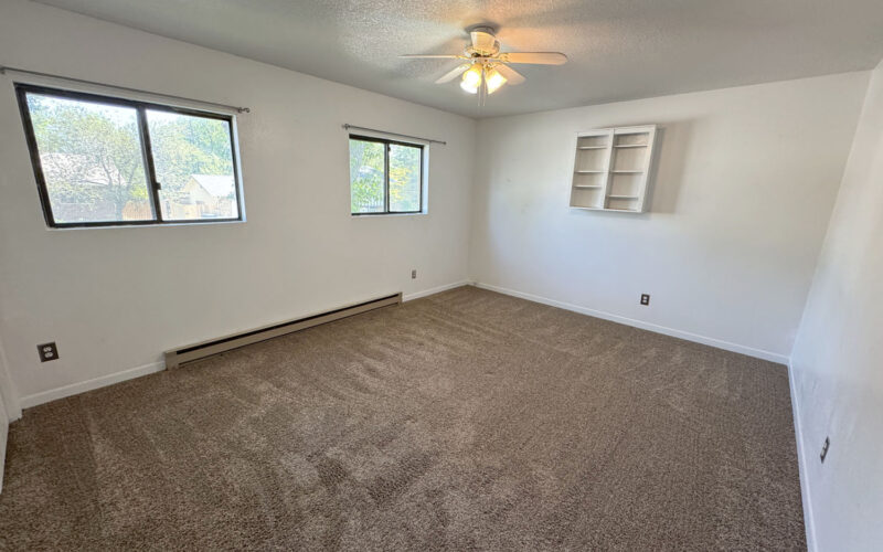 1014 pinecrest bed 1