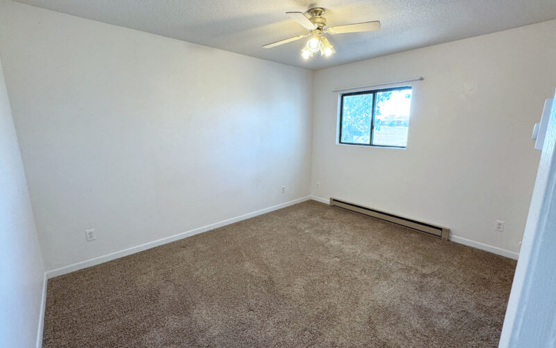 1014 pinecrest bed 2