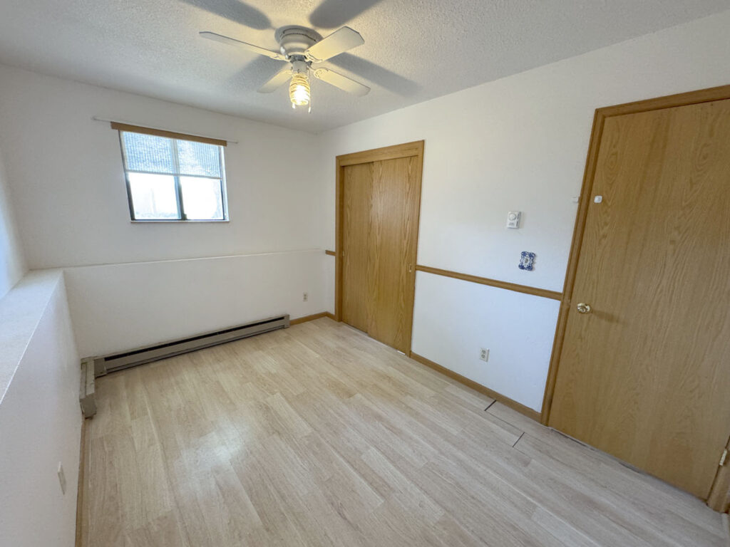 1014 pinecrest bed 3