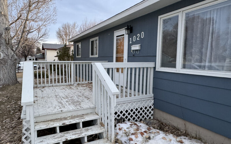 1020 sherry Front Deck