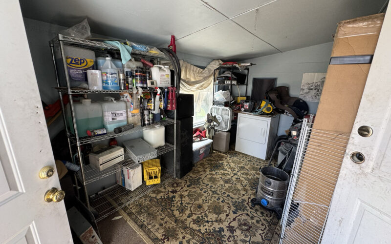 155 elder Mud room