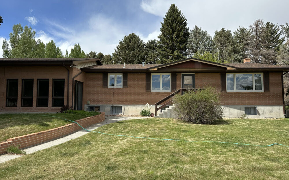 1796 N 8th W