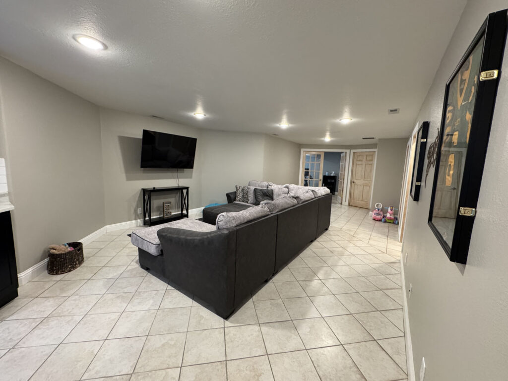 3749 village family room 6