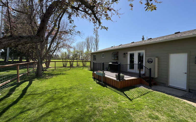 415 Country Club Back yard 1