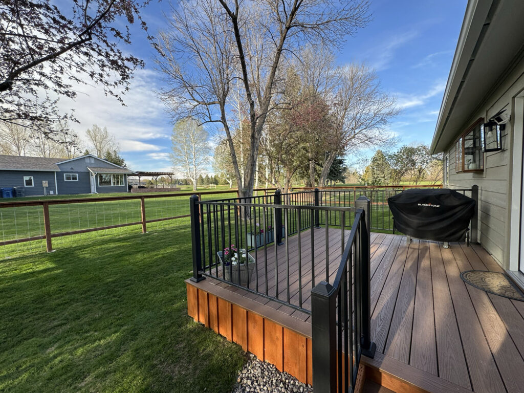 415 Country Club Deck Evening