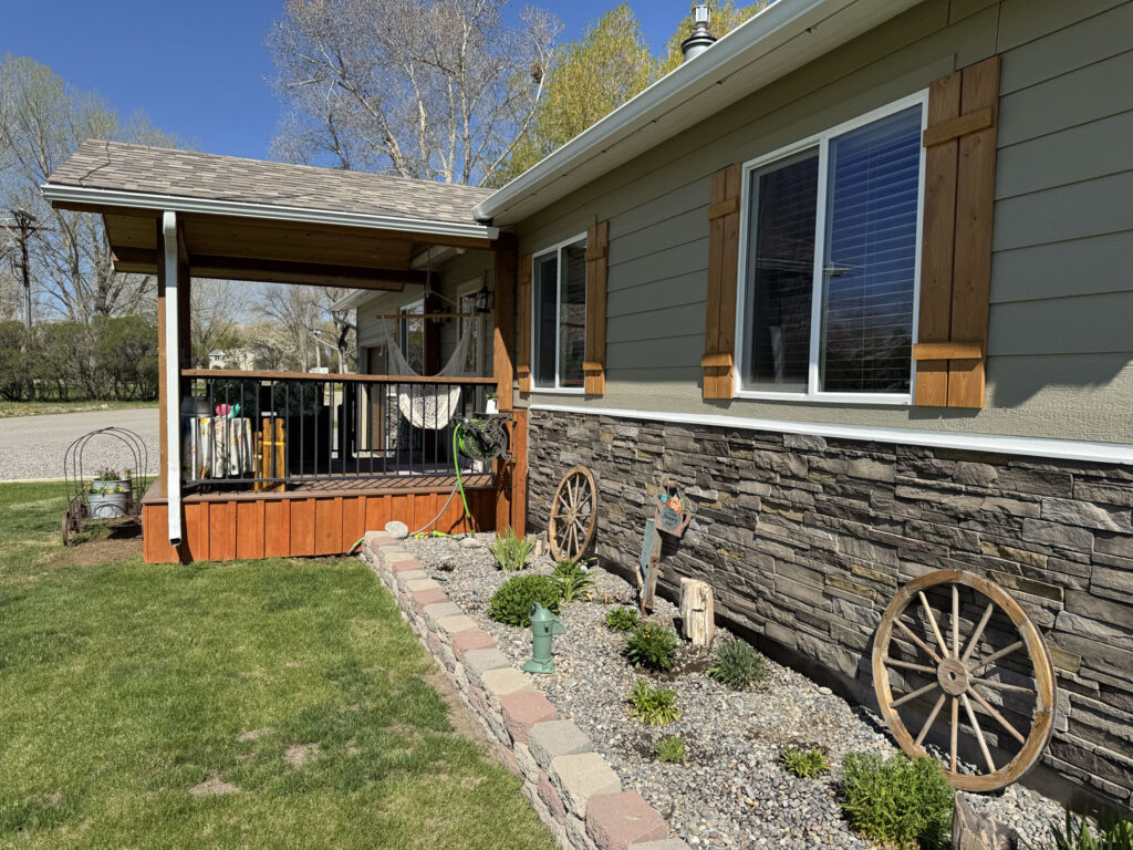 415 Country Club Front Deck 2