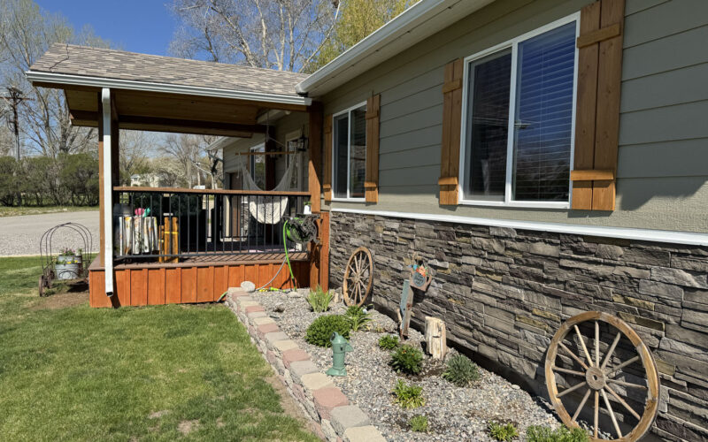 415 Country Club Front Deck 2