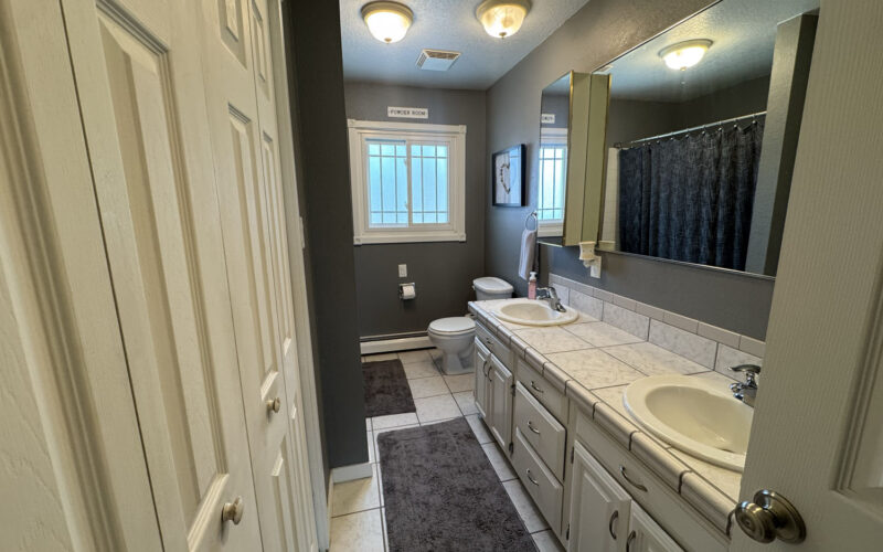 460 ramshorn 1st Floor Bath 1