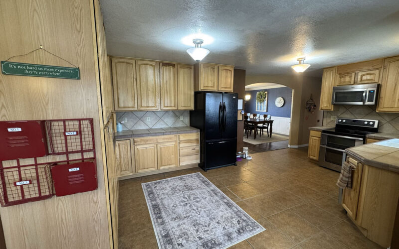460 ramshorn Kitchen 1