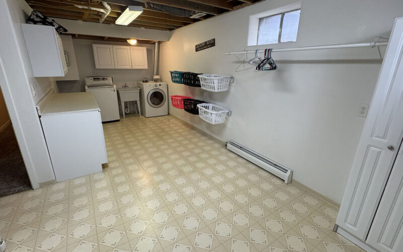 460 ramshorn Laudnry 1
