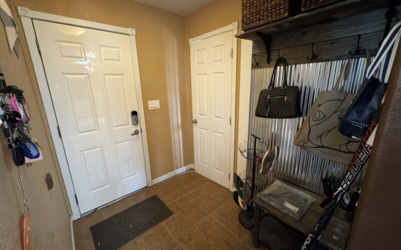 460 ramshorn Mud Room
