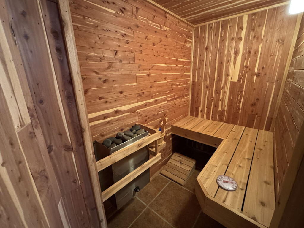 460 ramshorn Sauna Room