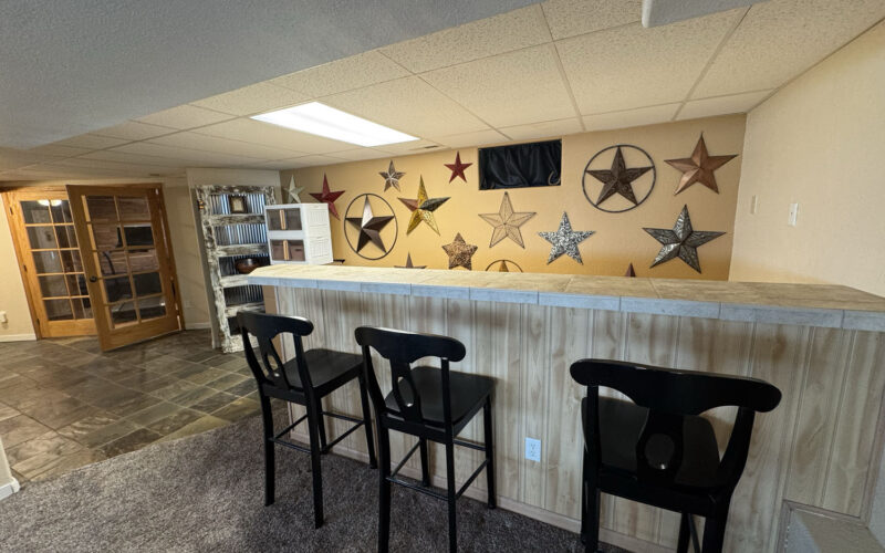 460 ramshorn Wet Bar 1