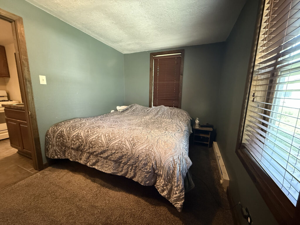 504 w fremont bedroom