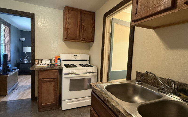 504 w fremont kitchen 2