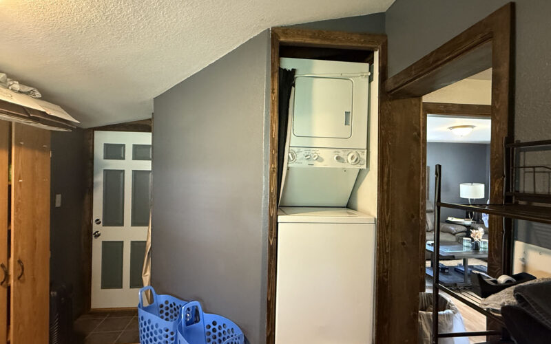 504 w fremont laundry