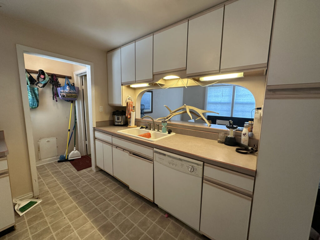 510 N 3rd St E Kitchen(2)
