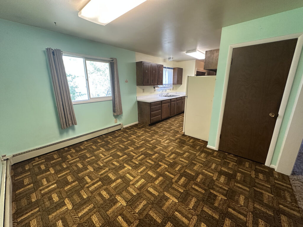 522 n 4th w Dining(2)