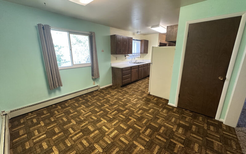 522 n 4th w Dining(2)