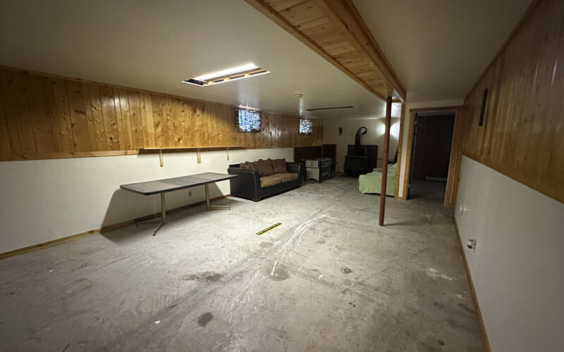 522 n 4th w FamilyRoom(1)
