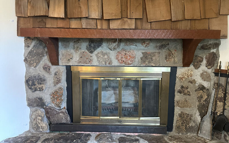 522 n 4th w Fireplace
