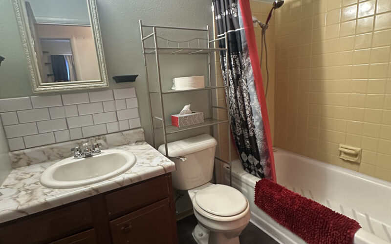 522 n 4th w FullBath