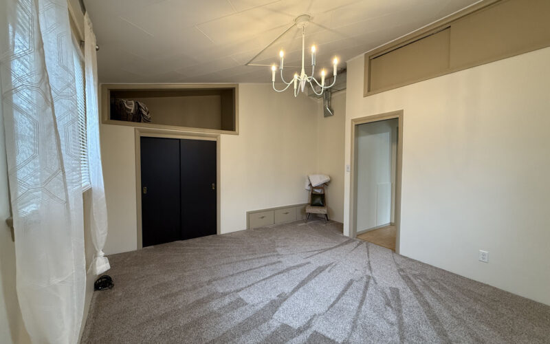 709 e jackson bed 1