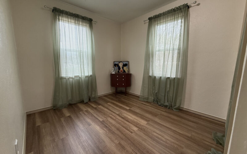 709 e jackson bed 2
