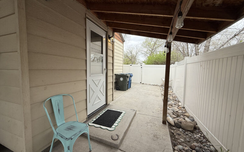 709 e jackson covered patio