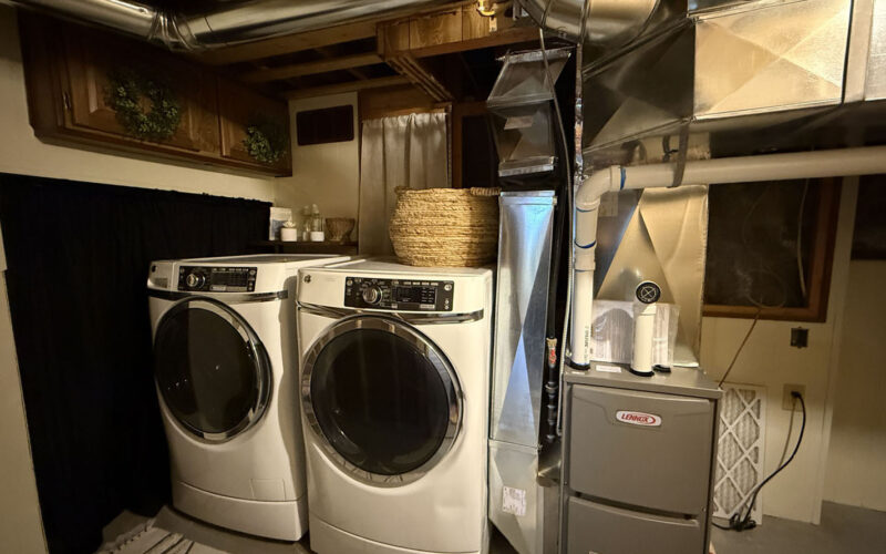 709 e jackson laundry