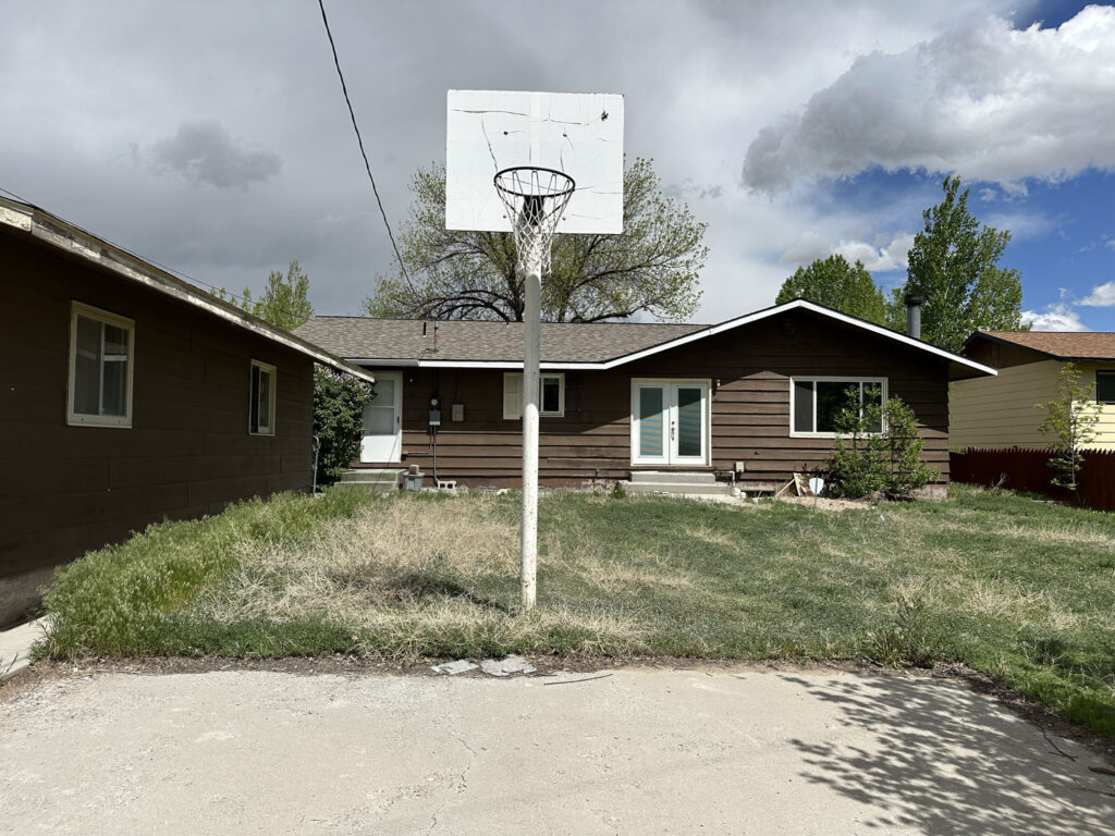 830 n 12th e back green 2