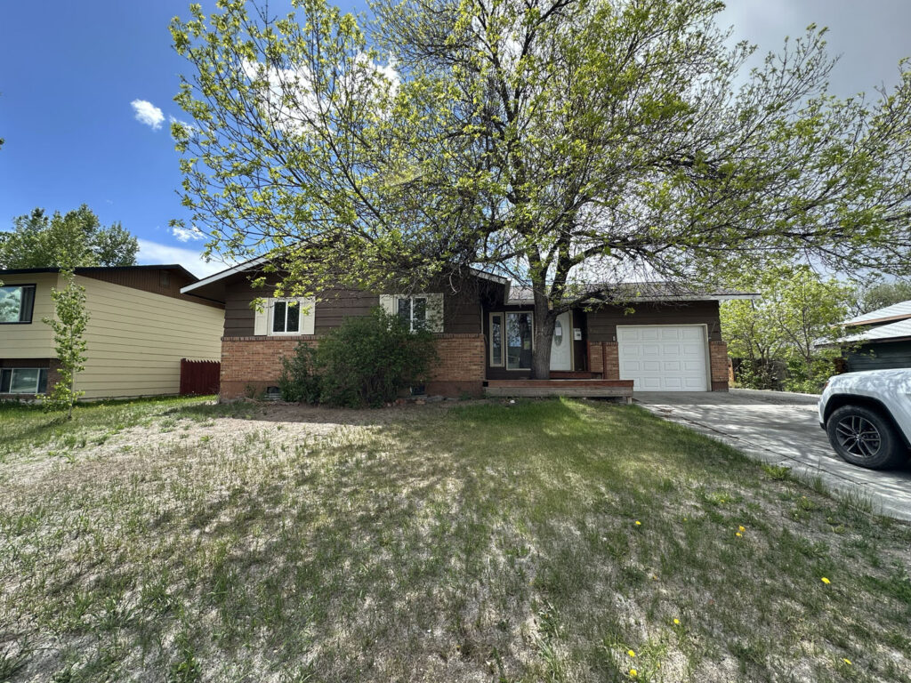 830 N 12th E 830 N 12th E