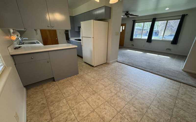 909 big horn Dining Room 2